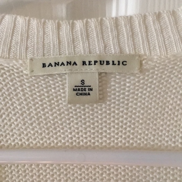 Banana Republic cream cardigan with pockets - Picture 2 of 4